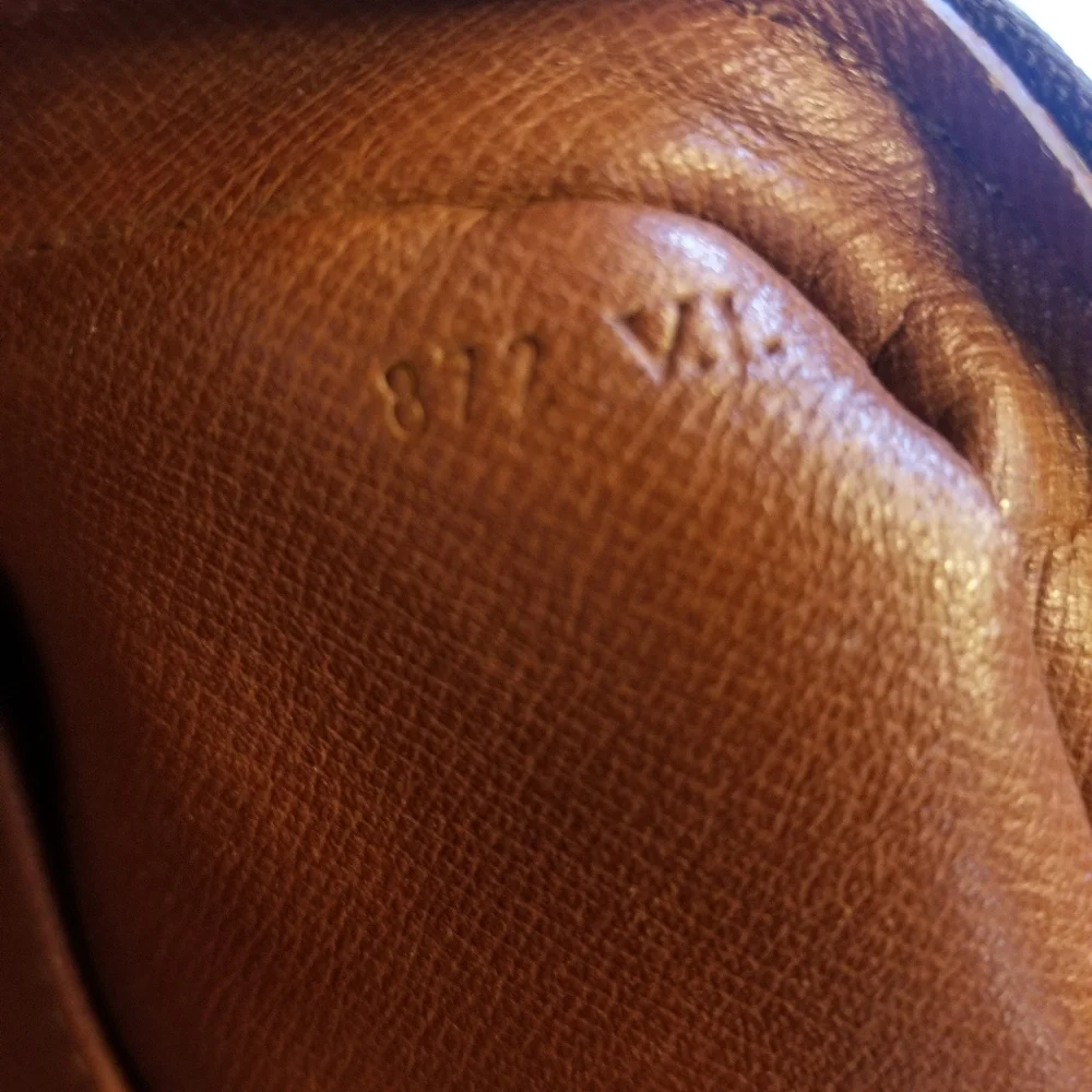 LV documents bag - Picture 2 of 9